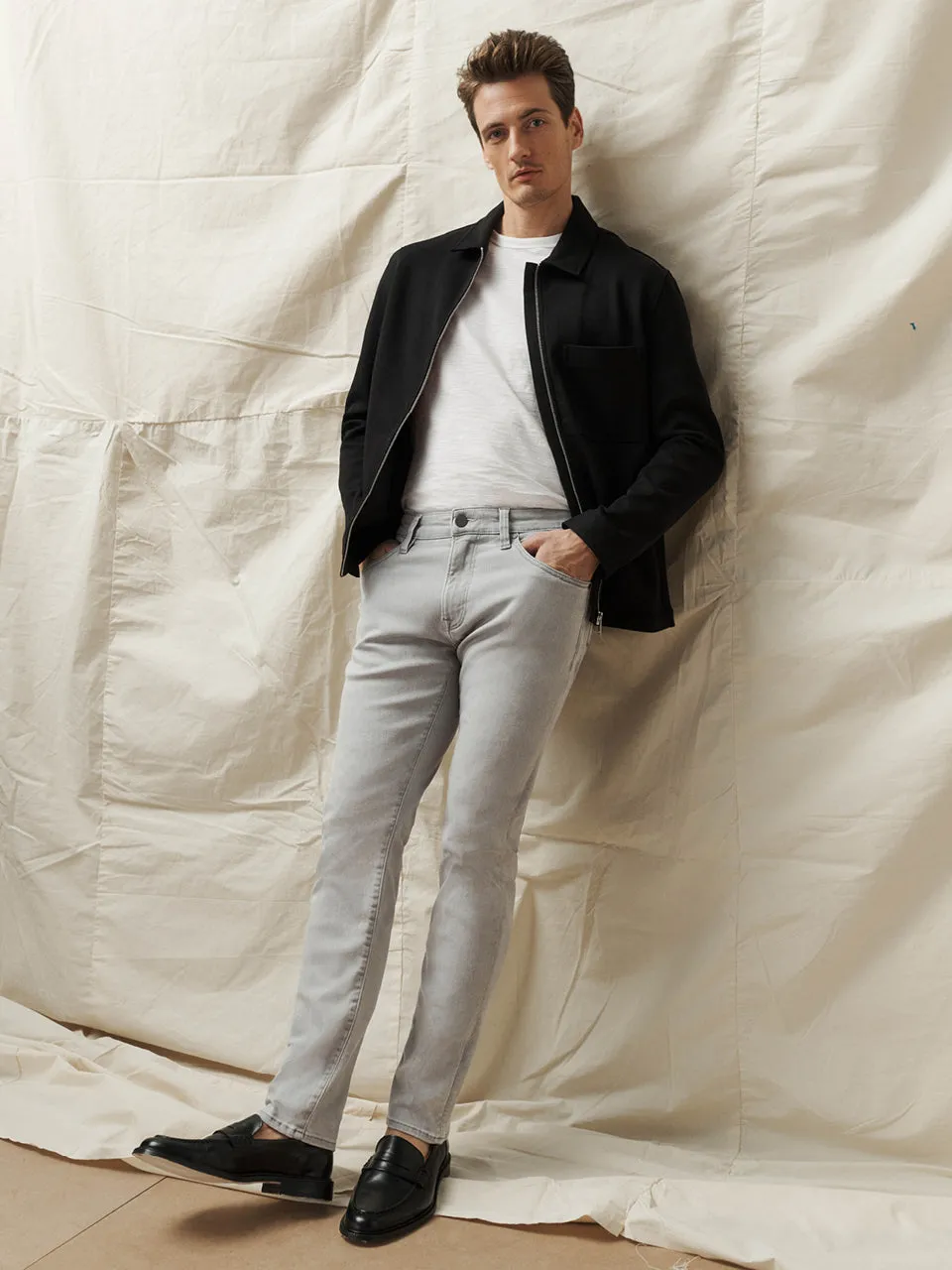 Courage Straight Leg Jeans In Light Grey Refined