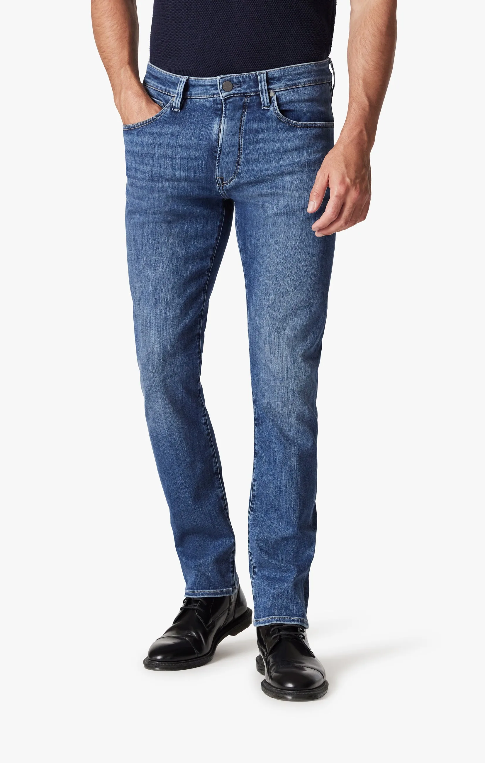 Courage Straight Leg Jeans In Mid Brushed Refined