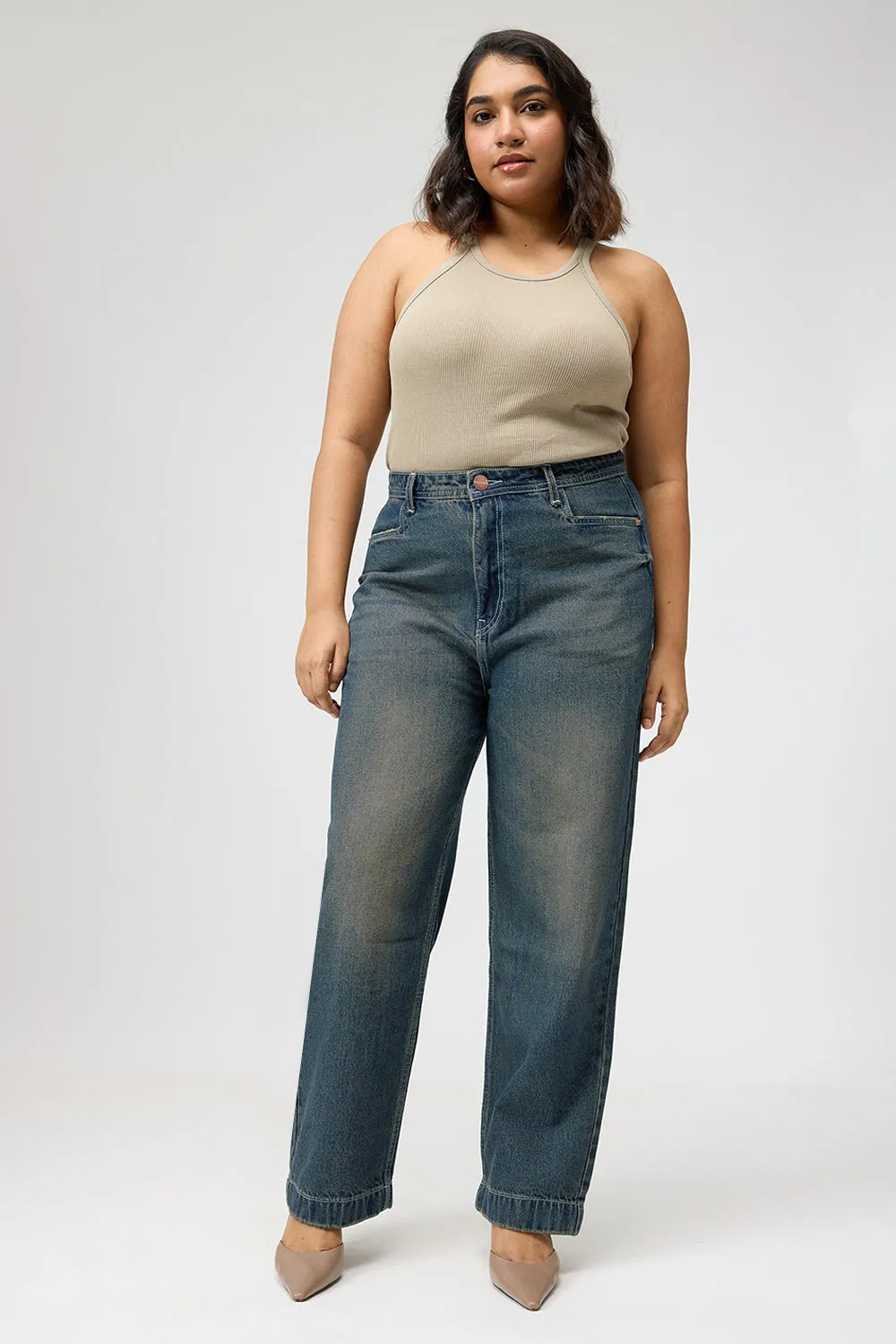 Curve Tinted Wash Straight Fit Jeans