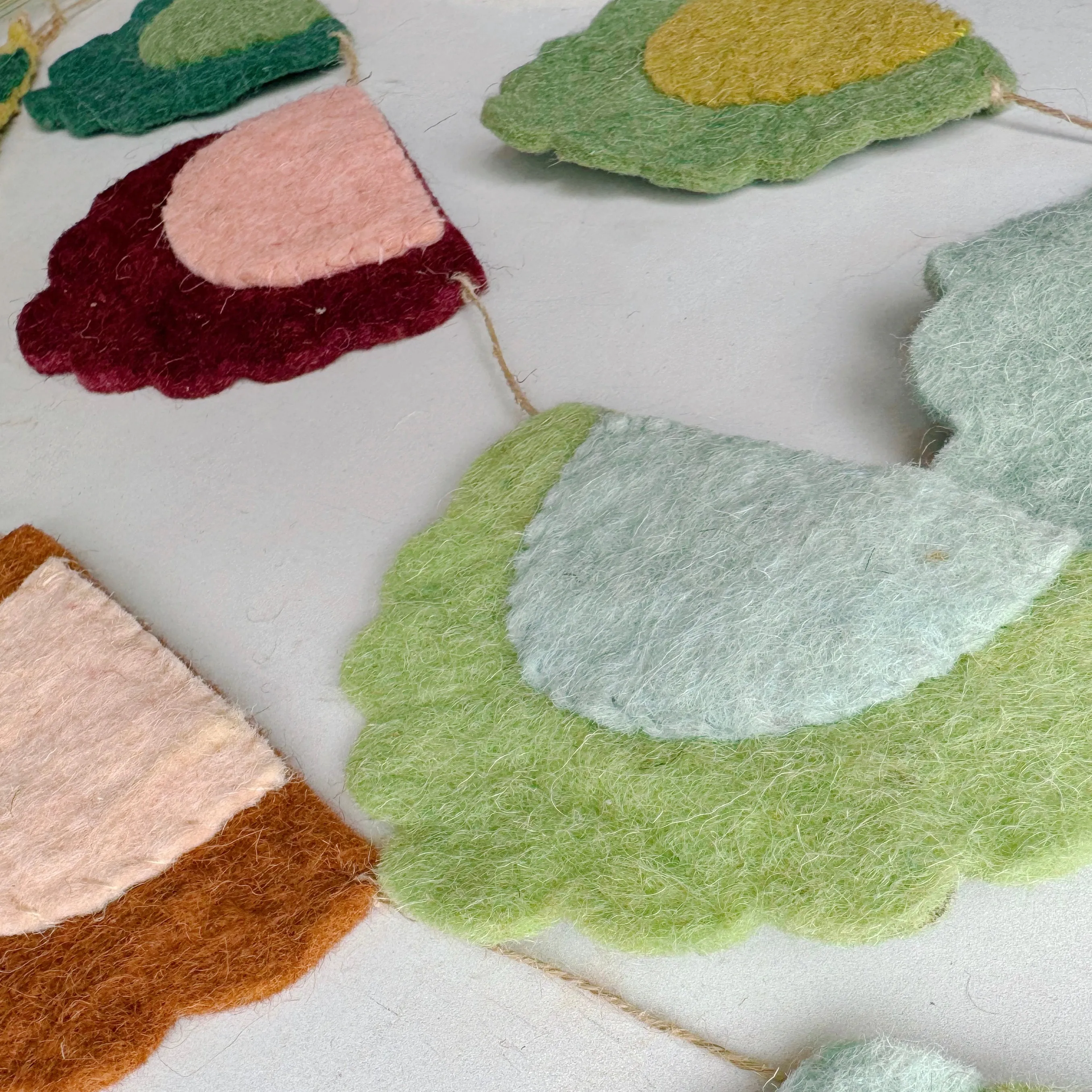 Felt Scalloped Bunting Garland