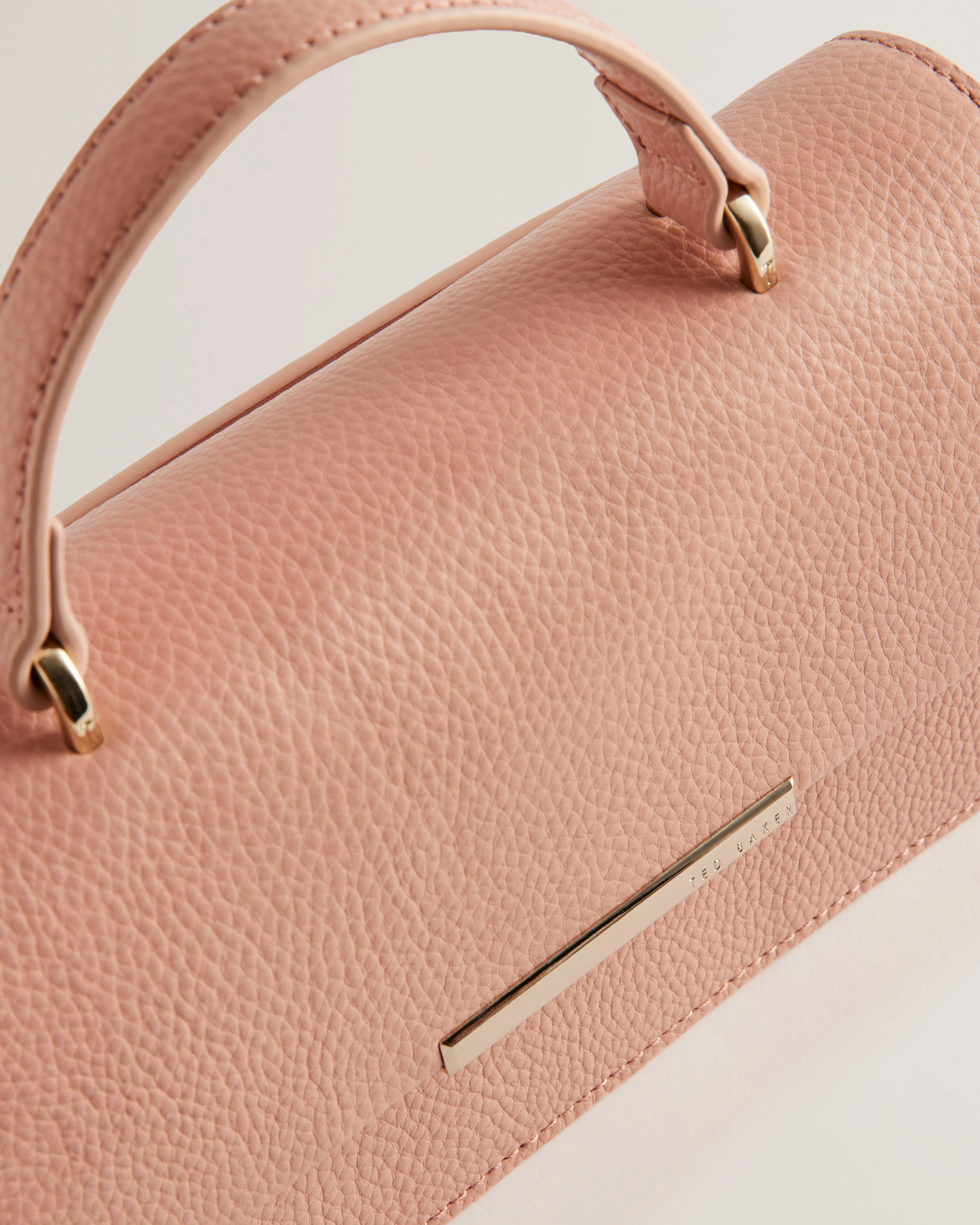 Rosly Bar Detail Elongated Top Handle Bag Pink