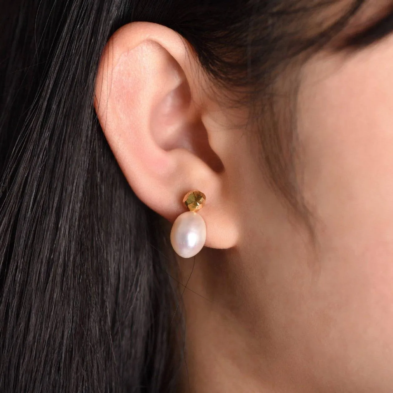 Teardrop Pearl Earrings