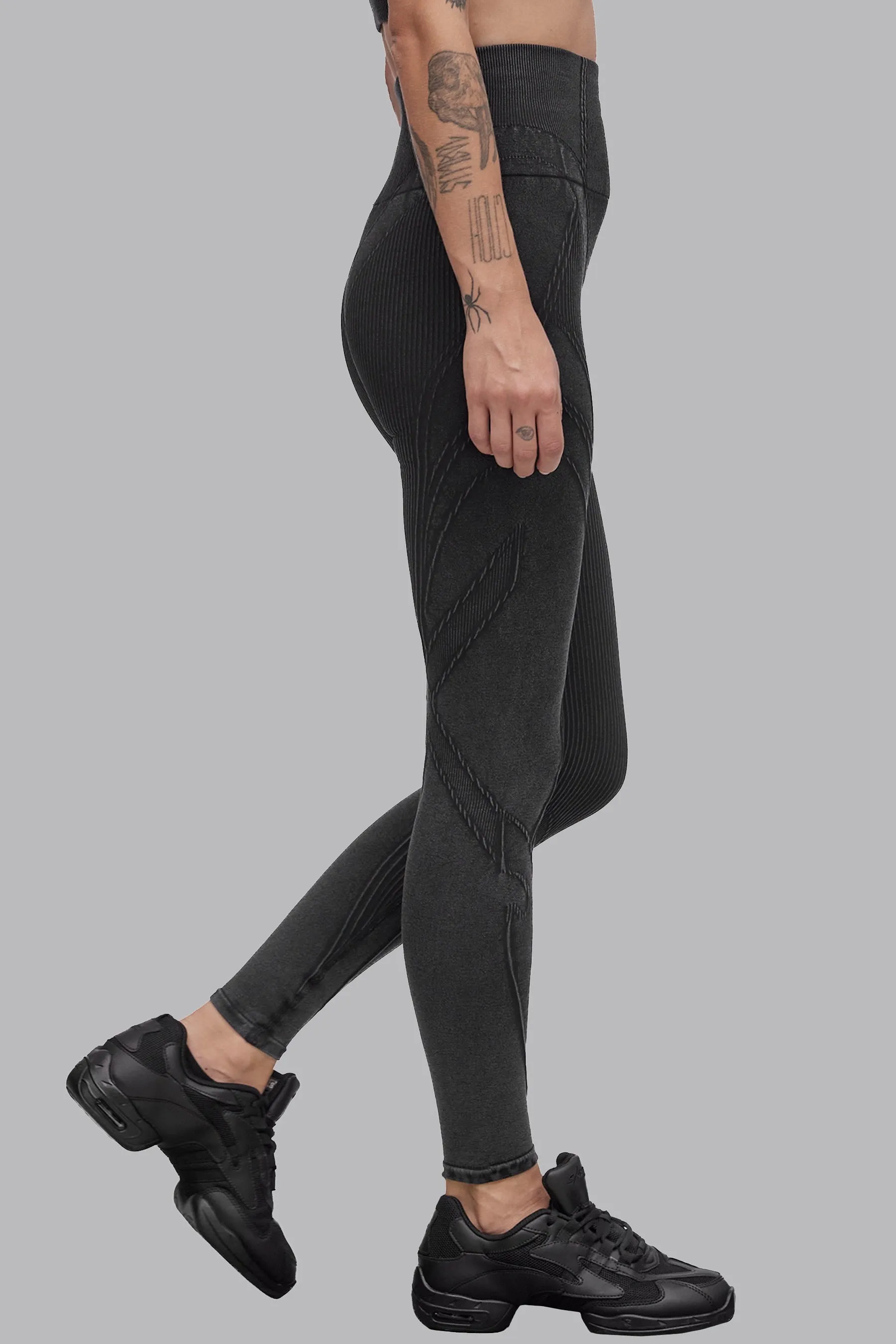 V_FADE SEAMLESS LEGGINGS - Black Vintage