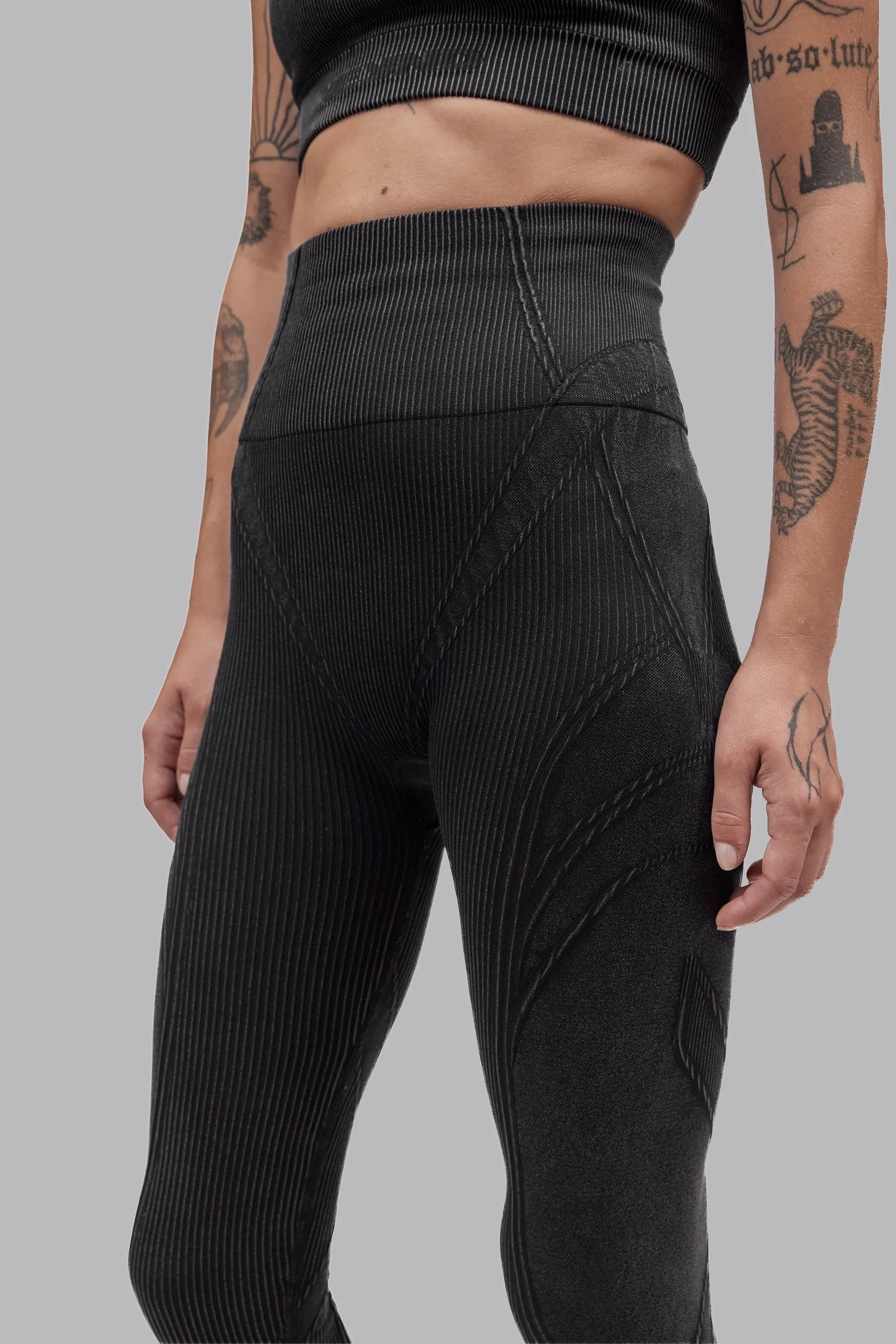 V_FADE SEAMLESS LEGGINGS - Black Vintage