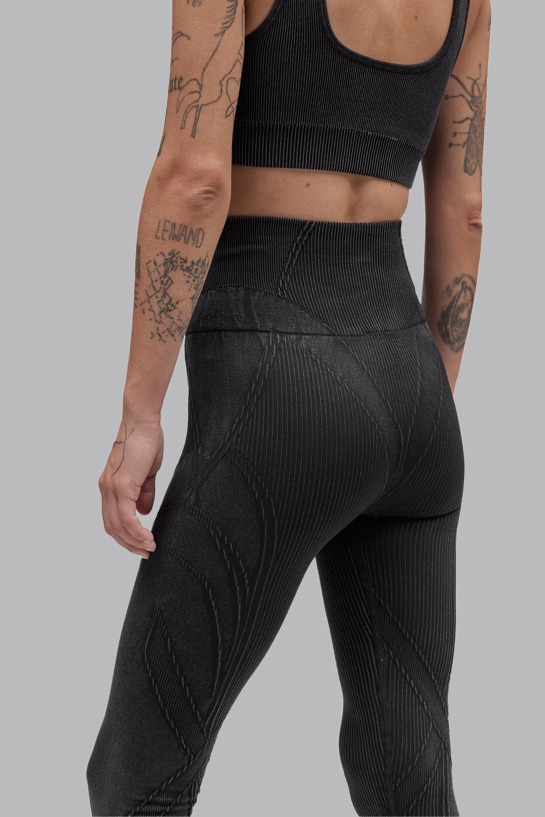 V_FADE SEAMLESS LEGGINGS - Black Vintage