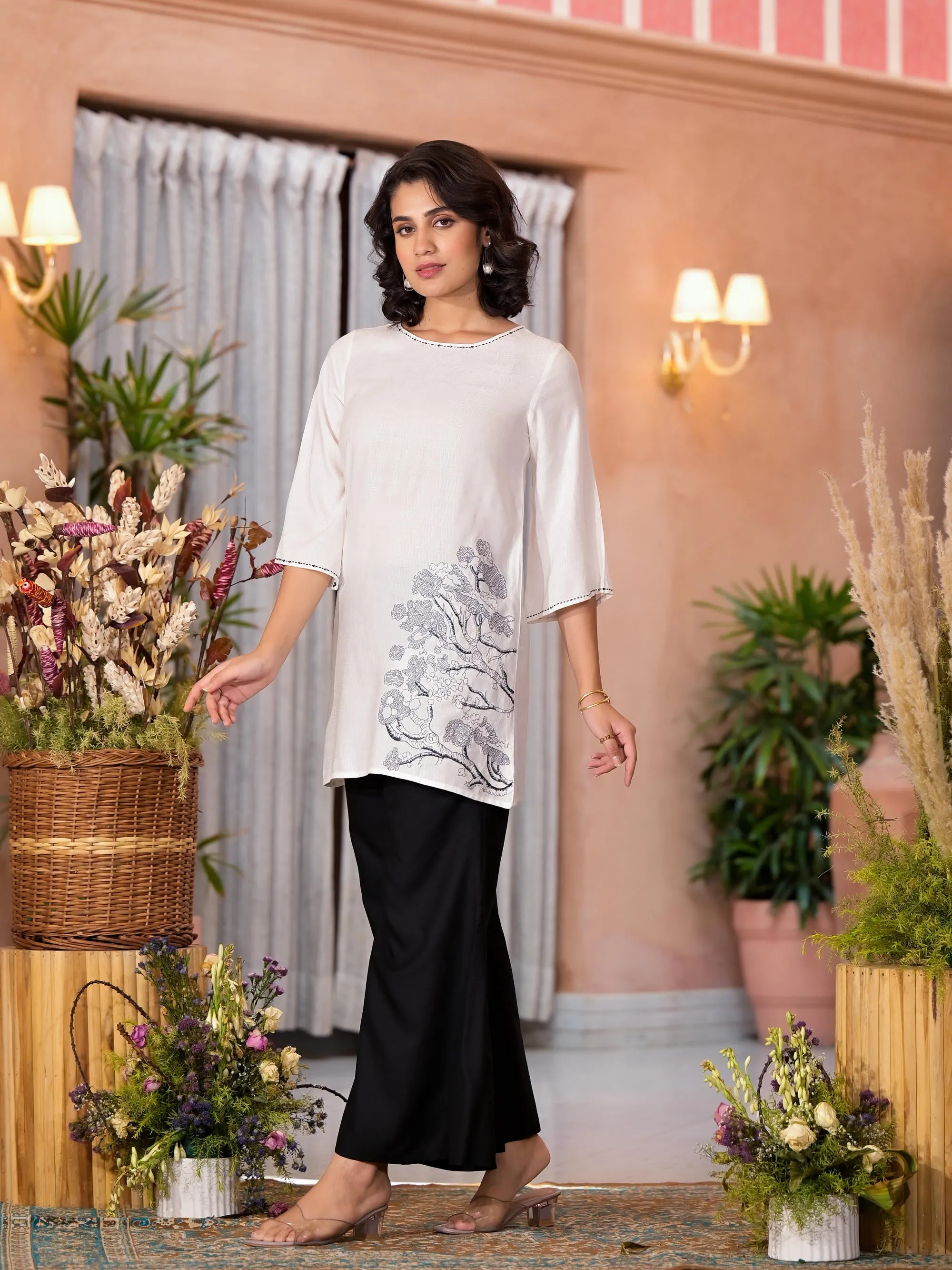 White & Black Floral Printed  Viscose Tunic And  Palazzo Co-Ord Co-Ord Set With Thread Work & Sequins